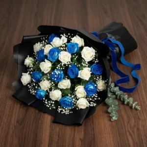 11 Mavi 11 Beyaz Gül Buketi